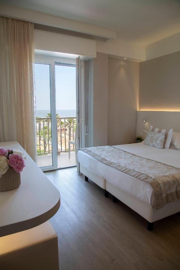 Hotel Mon Cheri Ριτσόνε Εξωτερικό φωτογραφία