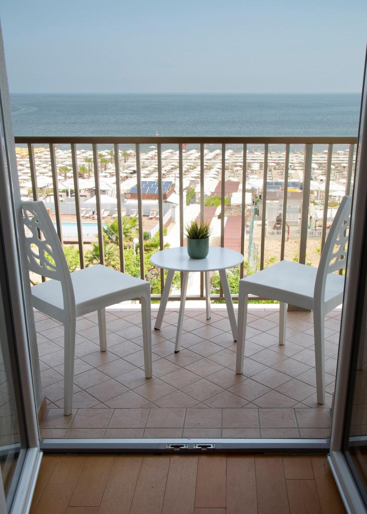 Hotel Mon Cheri Ριτσόνε Εξωτερικό φωτογραφία