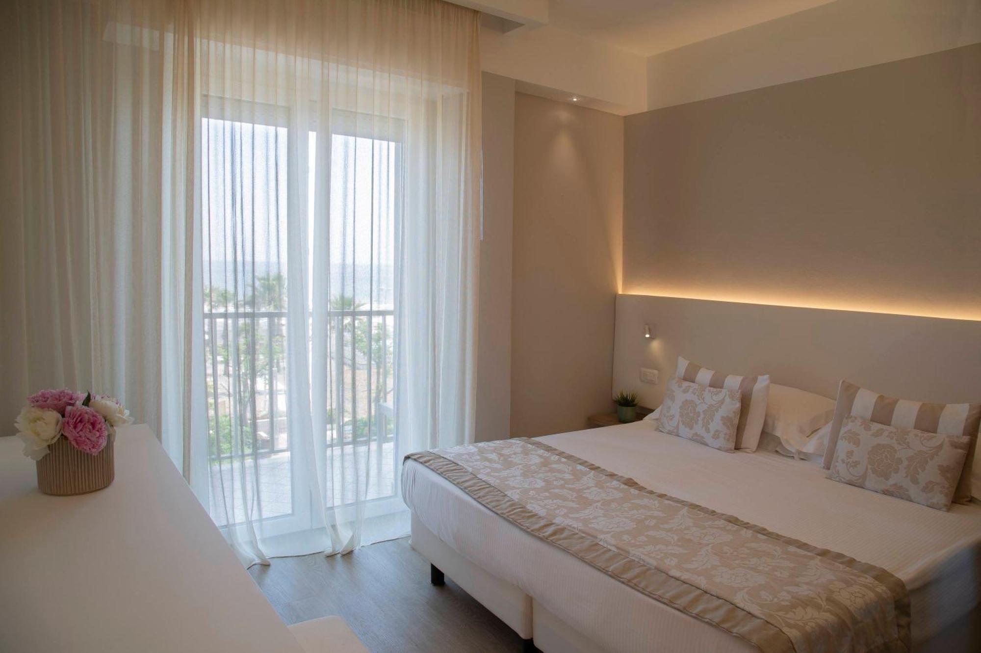 Hotel Mon Cheri Ριτσόνε Δωμάτιο φωτογραφία